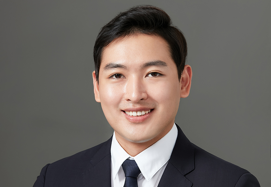Han Soo Kim headshot