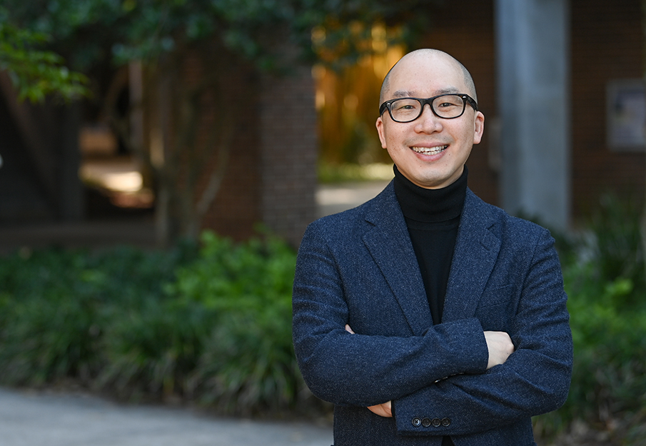 Dr. Zhigang Xie Headshot