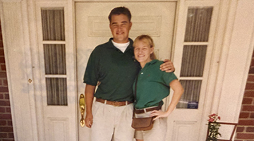 Vintage photo of Jonas and Juliette Gredenhag in front of house