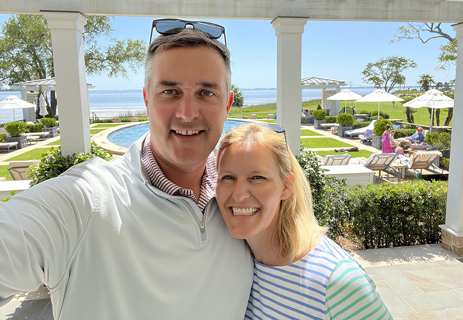 Jonas and Juliette Gredenhag in front of gazebo