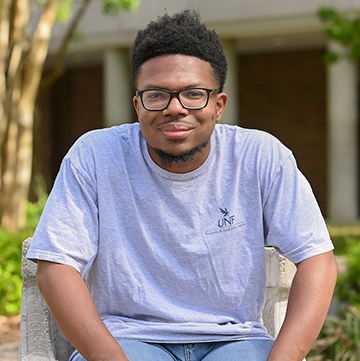 Julian Hooks headshot