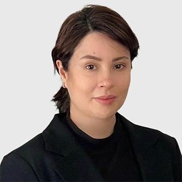Samira Vafay Eslahi headshot