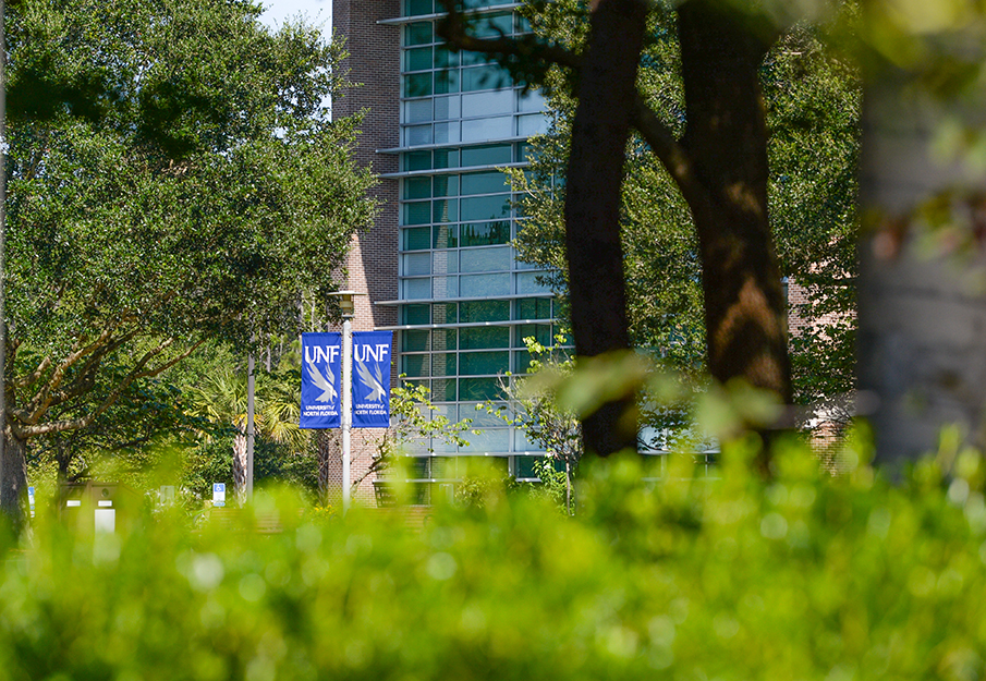 UNF banner signs outside of the library