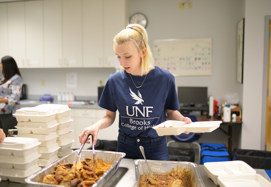 Student in nutrition lab