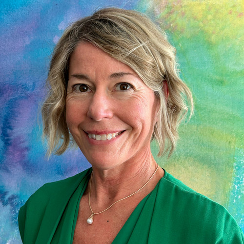 Elizabeth Heuer headshot