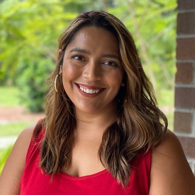 Jocelyn Posos headshot