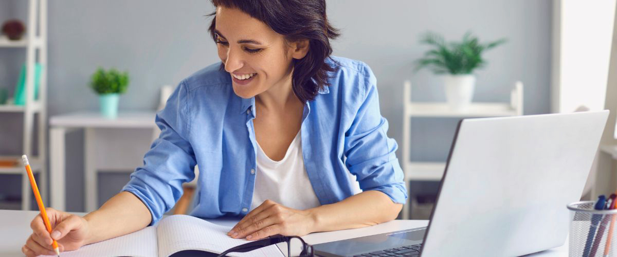 Woman studying online