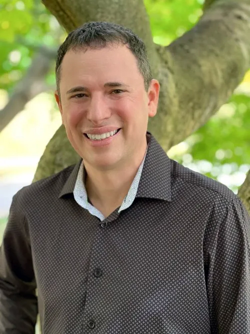 Dr. Evan Selinger headshot