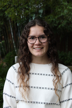 headshot of senate secretary Elizabeth Hernandez