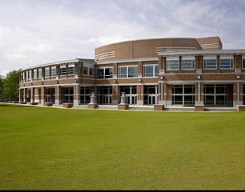 The UNF Green field