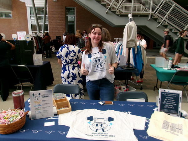 sg students tabling mental health week 