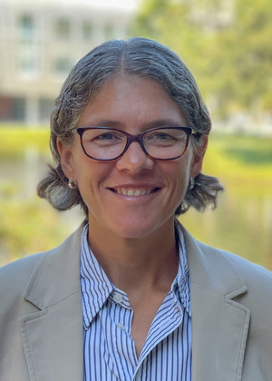 Headshot of Liz Gregg