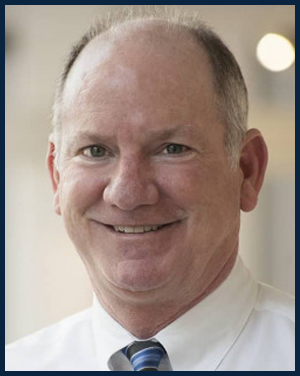 headshot for vince